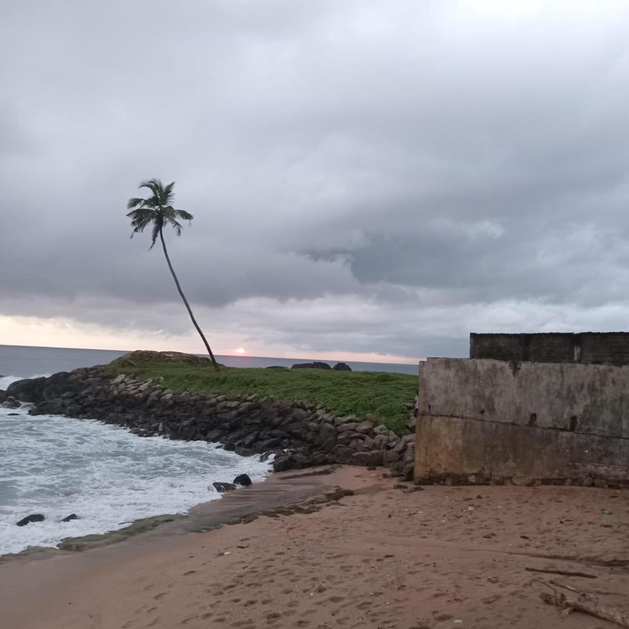 Sunset Beach Villa Galle Extérieur photo