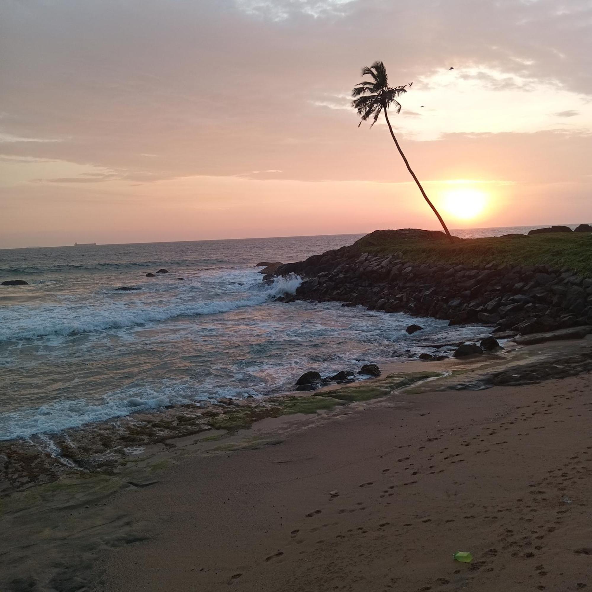 Sunset Beach Villa Galle Extérieur photo